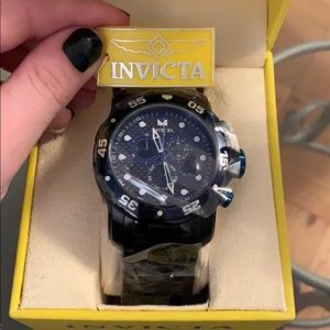 *NWT* Invicta Tritnite Pro Diver Men’s Watch